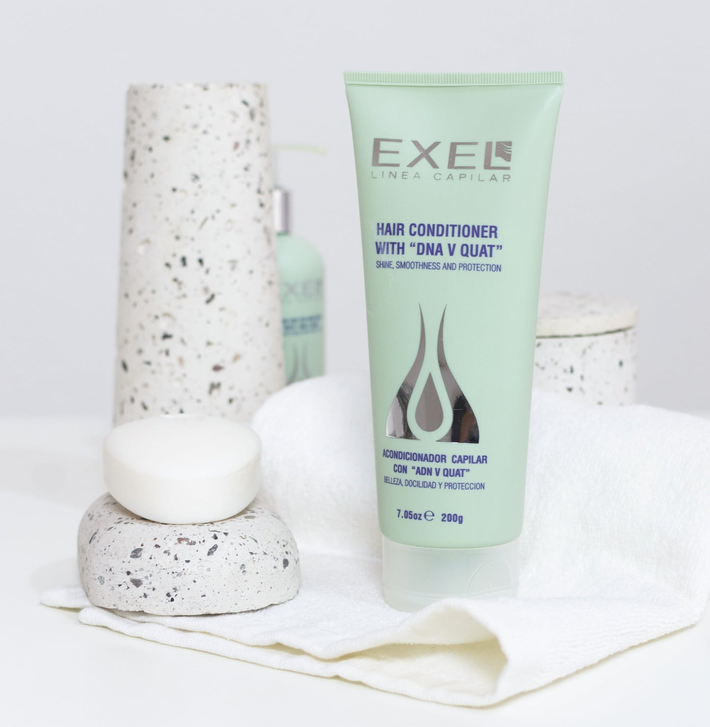 ACONDICIONADOR CAPILAR con ADN V QUAT