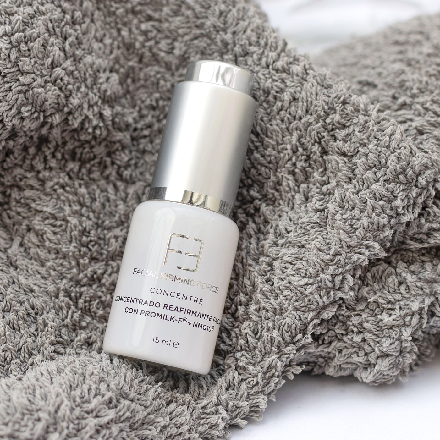F3 CREMA · Reafirmante facial